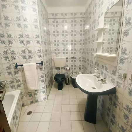 Rocha Front House Apartment Portimão